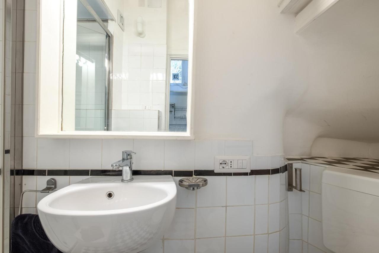 Apartament Trastevere In Charme Rzym Zewnętrze zdjęcie